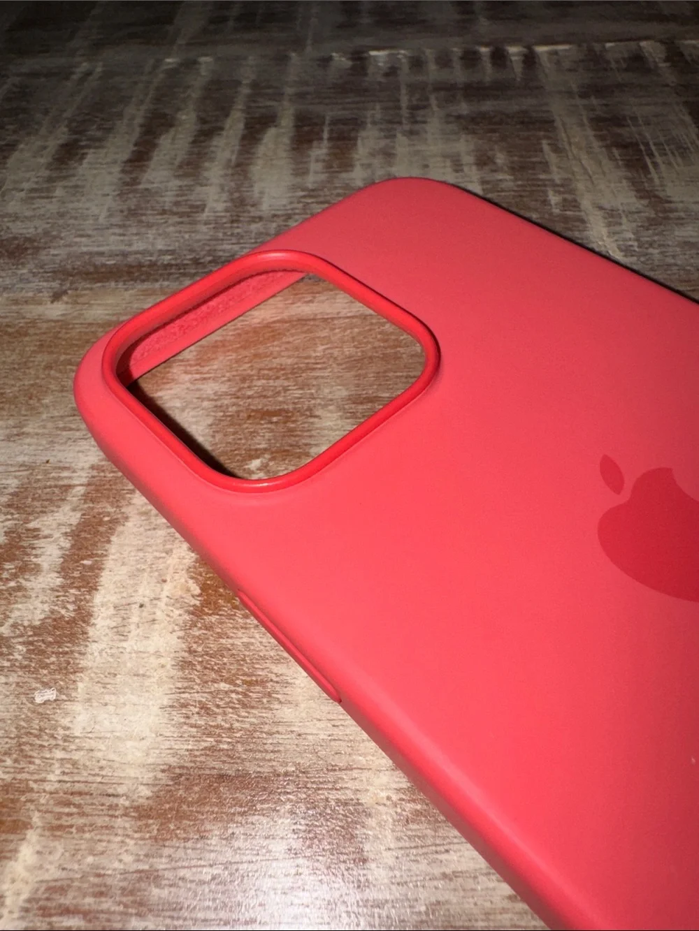 Apple Silicone iPhone 15 Pro Max Case in Coral Pink